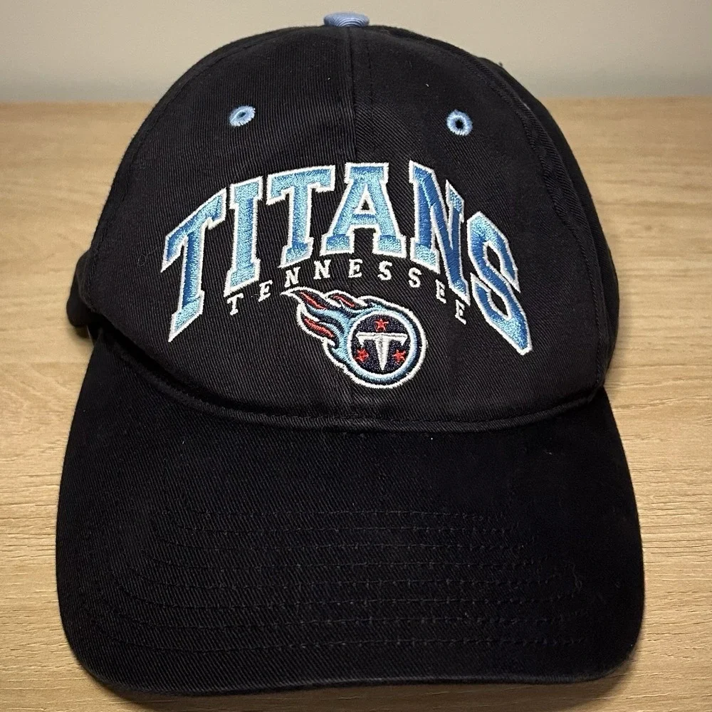 Twins Enterprise Vintage NFL Tennessee Titans‎ Adjustable Cotton Baseball Cap